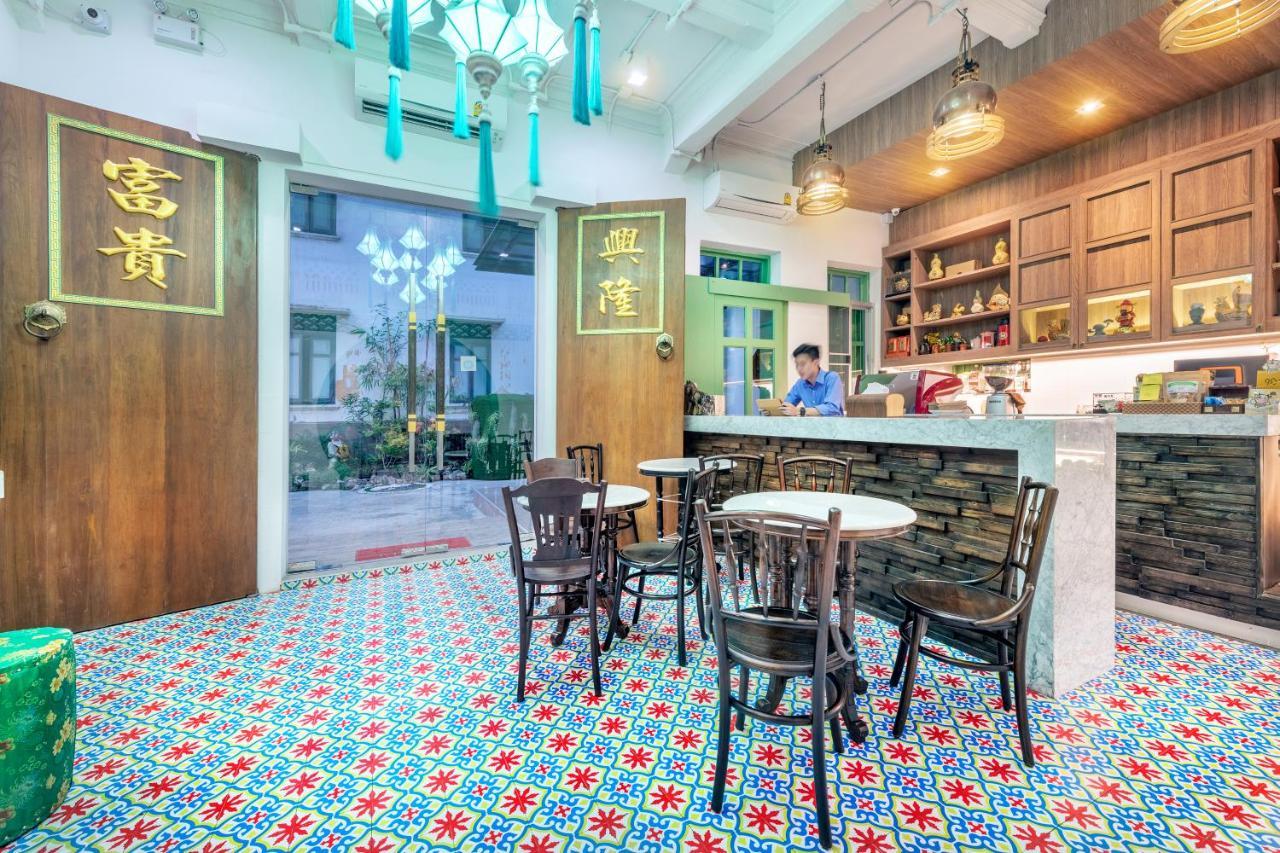 Ama Hostel Bangkok Exterior photo